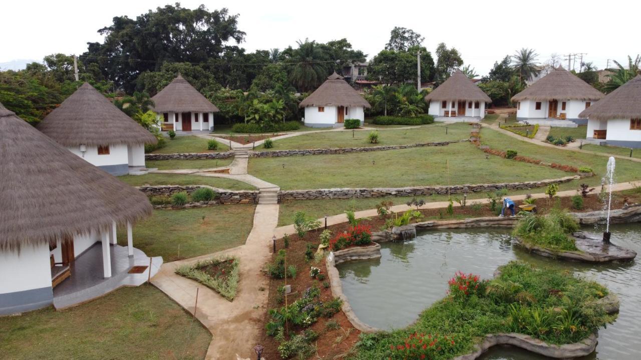 Village Noah Yaoundé Exterior foto